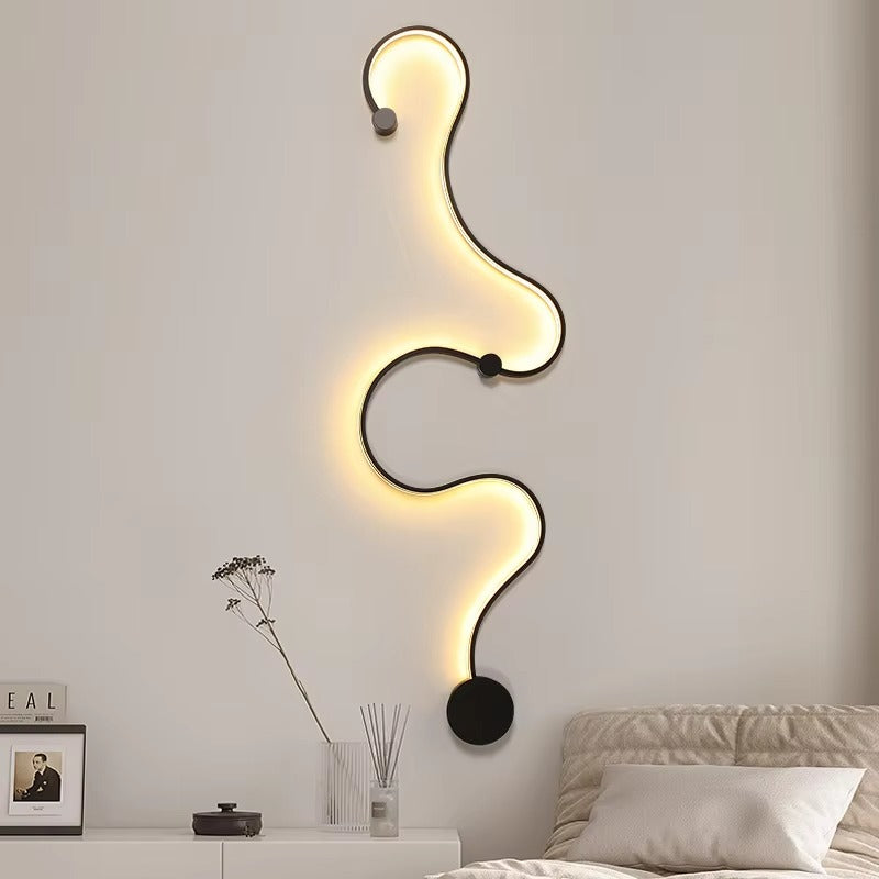 Modern Creative Curve LED Wall Light | Snake-Shaped Decor Lamp for Bedroom Headboard, Living Room & Aisle